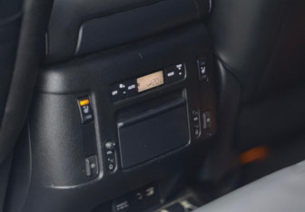 Подержанный автомобиль Infiniti QX80 2019 года (25 фото)