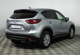 Подержанный автомобиль Mazda CX-5 2015 года (5 фото)