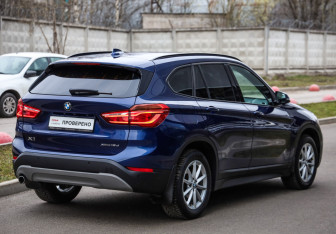 Подержанный автомобиль BMW X1 2019 года (5 фото)