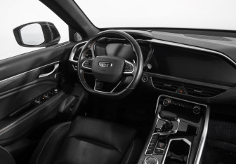 Подержанный автомобиль Geely Tugella 2023 года (9 фото)