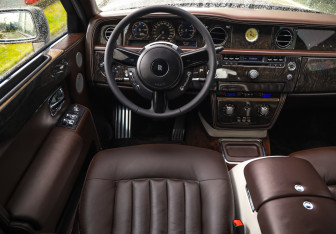 Подержанный автомобиль Rolls-Royce Phantom Sedan 2008 года (20 фото)