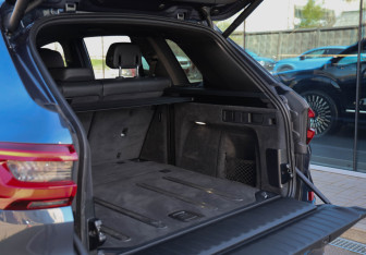 Подержанный автомобиль BMW X5 2020 года (30 фото)