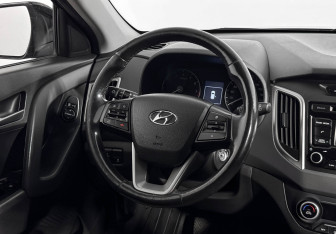 Подержанный автомобиль Hyundai Creta 2018 года (16 фото)