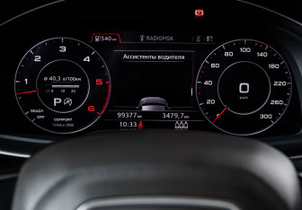 Подержанный автомобиль Audi Q7 2018 года (50 фото)