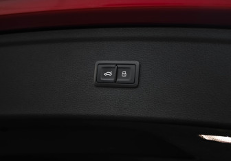 Подержанный автомобиль Audi Q5 2019 года (38 фото)