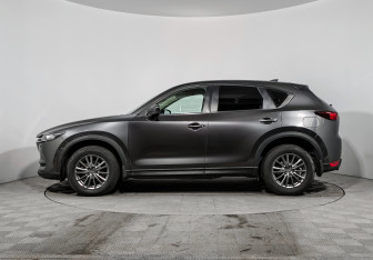 Подержанный автомобиль Mazda CX-5 2018 года (8 фото)