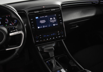 Подержанный автомобиль Hyundai Tucson 2023 года (20 фото)