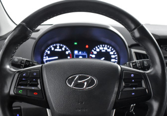 Подержанный автомобиль Hyundai Creta 2017 года (16 фото)