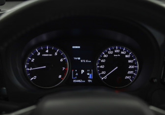 Подержанный автомобиль Mitsubishi Outlander 2017 года (12 фото)