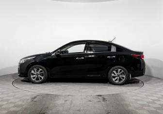 Подержанный автомобиль Kia Rio Sedan 2020 года (8 фото)