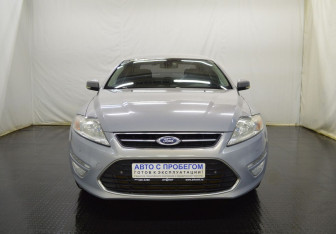 Подержанный автомобиль Ford Mondeo Sedan 2012 года (2 фото)