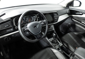 Подержанный автомобиль Jetta VS5 2022 года (11 фото)