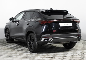 Подержанный автомобиль Omoda C5 2022 года (7 фото)