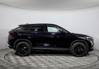 Подержанный автомобиль Omoda C5 2022 года (4 фото)