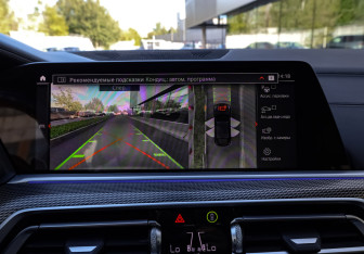 Подержанный автомобиль BMW X6 2021 года (27 фото)