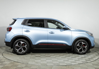 Подержанный автомобиль Chery Tiggo 4 Pro 2022 года (4 фото)