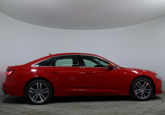 Подержанный автомобиль Audi A6 Sedan 2019 года (4 фото)