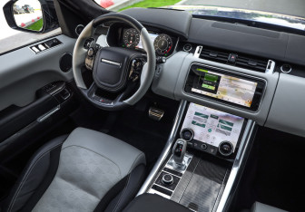 Подержанный автомобиль Land Rover Range Rover Sport 2020 года (12 фото)