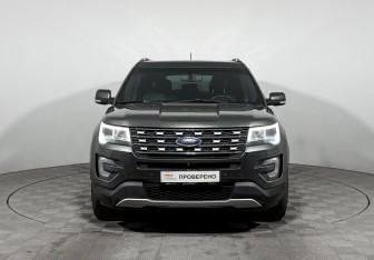 Подержанный автомобиль Ford Explorer 2017 года (2 фото)