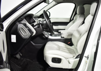 Подержанный автомобиль Land Rover Range Rover Sport 2016 года (10 фото)