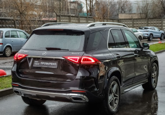 Подержанный автомобиль Mercedes-Benz GLE 2020 года (4 фото)