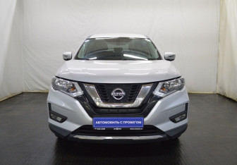 Подержанный автомобиль Nissan X-Trail 2021 года (2 фото)