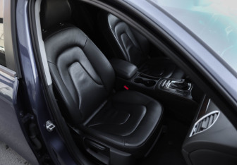 Подержанный автомобиль Audi A4 Sedan 2015 года (22 фото)