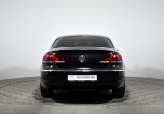 Подержанный автомобиль Volkswagen Passat CC 2013 года (6 фото)