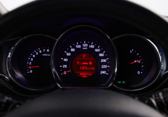 Подержанный автомобиль Kia Ceed Wagon 2017 года (12 фото)