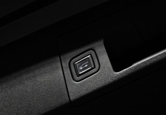 Подержанный автомобиль Cadillac XT5 2020 года (25 фото)