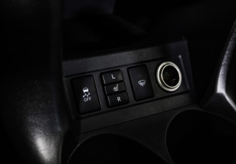 Подержанный автомобиль Toyota RAV4 2012 года (18 фото)