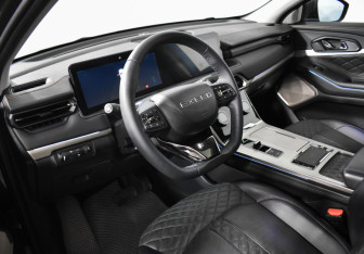 Подержанный автомобиль Exeed TXL 2023 года (9 фото)