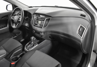 Подержанный автомобиль Hyundai Creta 2019 года (12 фото)