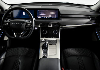 Подержанный автомобиль Exeed TXL 2022 года (15 фото)