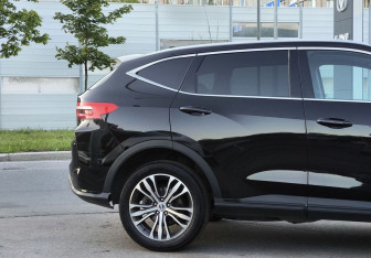 Подержанный автомобиль Haval F7 2023 года (7 фото)