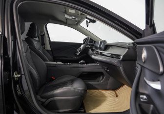 Подержанный автомобиль Chery Arrizo 8 2024 года (28 фото)