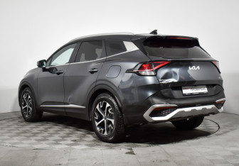 Подержанный автомобиль Kia Sportage 2023 года (7 фото)