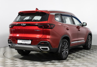 Подержанный автомобиль Chery Tiggo 8 2022 года (5 фото)