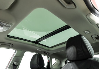 Подержанный автомобиль Geely Coolray 2023 года (15 фото)