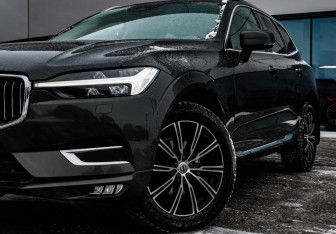 Подержанный автомобиль Volvo XC60 2021 года (3 фото)