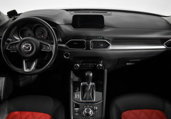 Подержанный автомобиль Mazda CX-5 2018 года (16 фото)