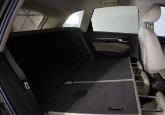 Подержанный автомобиль Audi Q5 2012 года (22 фото)