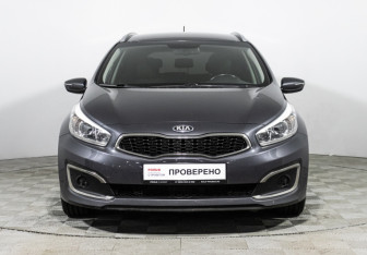 Подержанный автомобиль Kia Ceed Wagon 2015 года (2 фото)