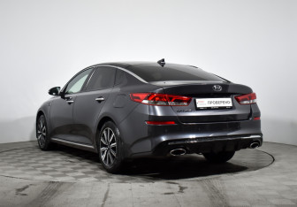 Подержанный автомобиль Kia Optima Sedan 2019 года (7 фото)