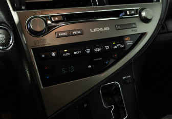 Подержанный автомобиль Lexus RX 2014 года (16 фото)