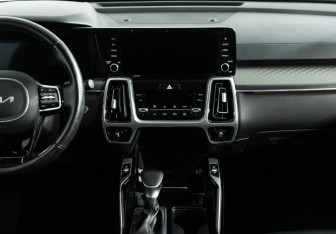 Подержанный автомобиль Kia Sorento 2022 года (15 фото)