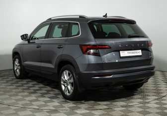 Подержанный автомобиль Skoda Karoq 2020 года (7 фото)