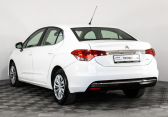 Подержанный автомобиль Citroen C4 Sedan 2018 года (7 фото)