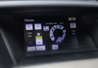Подержанный автомобиль Lexus RX 2014 года (22 фото)