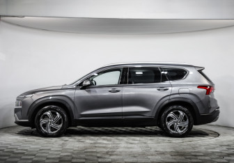 Подержанный автомобиль Hyundai Santa Fe 2020 года (8 фото)